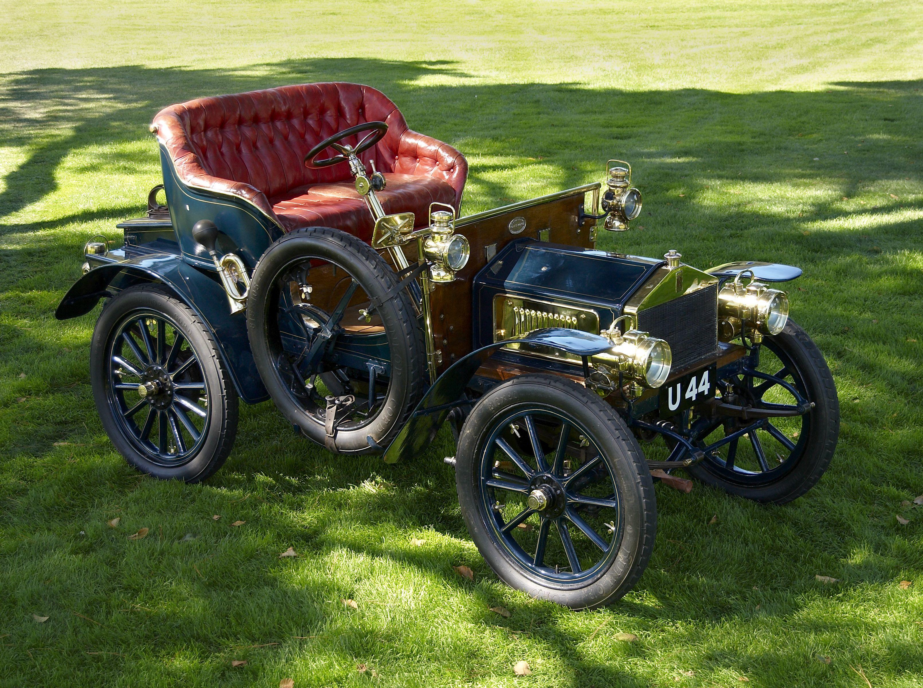 World's oldest Rolls Royce with plate 'U 44' sold